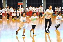 杉本美香さん、田中琴乃さん、淡路卓さんらが参加「オリンピックデー・フェスタ in 久慈」レポート