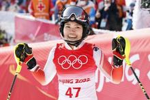 向川３５位、安藤は途中棄権 アルペン女子回転・９日