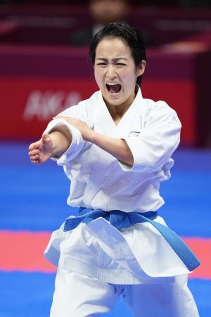 女子レスリング、３個の金メダル ハンド女子は韓国を破り初優勝